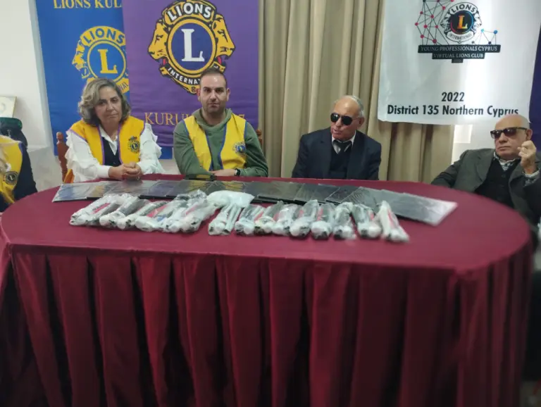 5 Lions Kulüplerinden anlamlı bağış; 7-14 Ocak Beyaz Baston Görme Engelliler Haftası münasebetiyle… — fotoğraf 1
