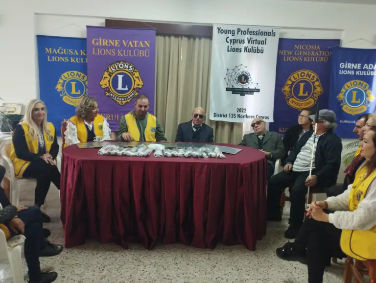 5 Lions Kulüplerinden anlamlı bağış; 7-14 Ocak Beyaz Baston Görme Engelliler Haftası münasebetiyle… — fotoğraf 2
