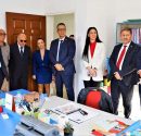 Milli Eğitim Bakanı Nazım Çavuşoğlu, Bakanlık Müsteşarı Aytunç Şirket ve İlköğretim Dairesi Müdürü Hakkı Başarı, Rauf Raif Denktaş Görme Engelliler Özel Eğitim Okulu’nu ziyaret etti.